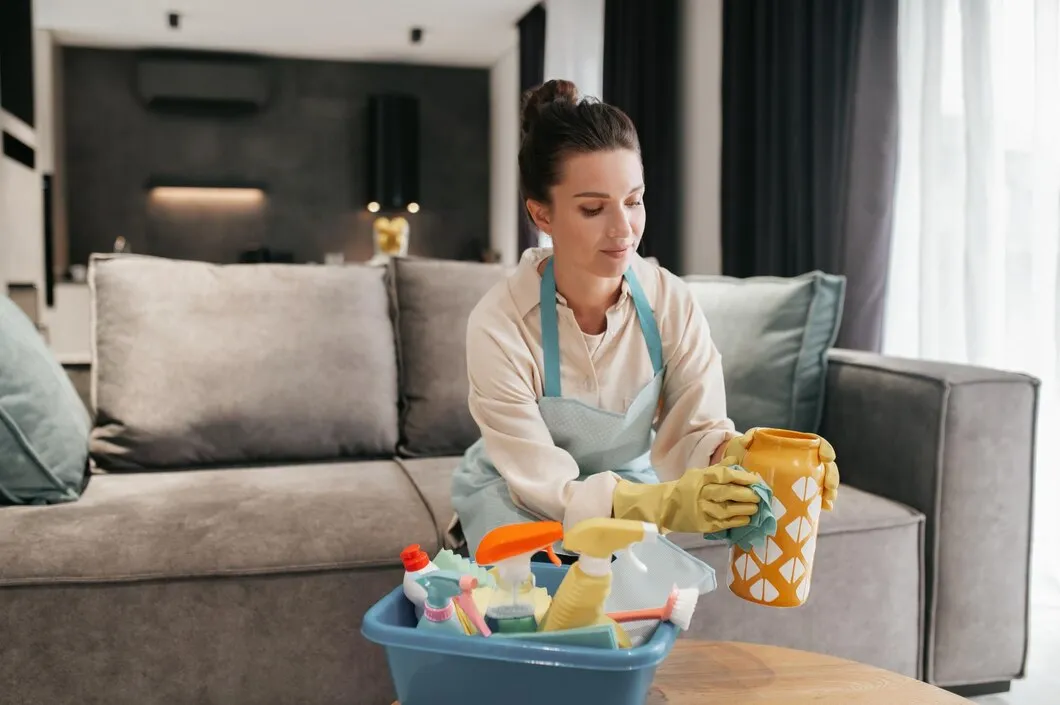 busy-day-young-woman-doing-housework-looking-busy_259150-59500_converted